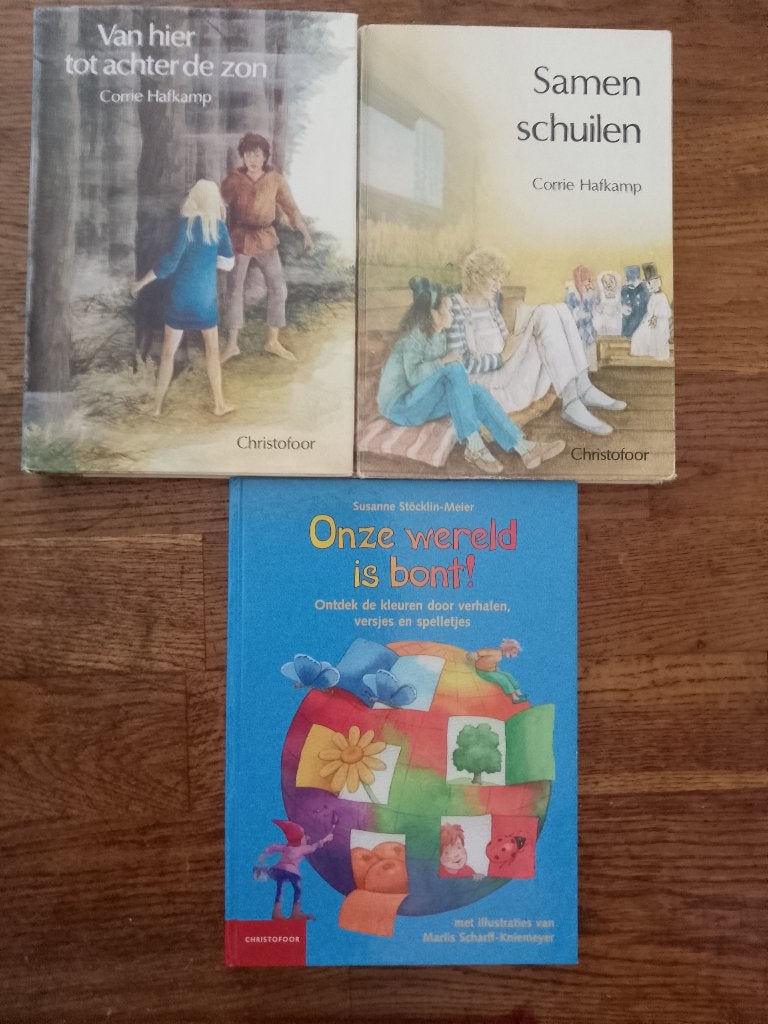 3 x christofoor boek samen schuilen wereld is bont  hier tot, Boeken, Kinderboeken | Jeugd | onder 10 jaar, Ophalen, Gelezen, Non-fictie