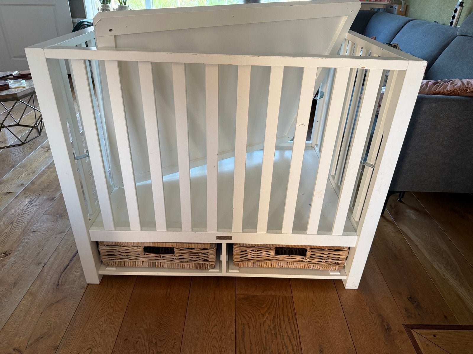 Witte baby box met opbergmanden, Kinderen en Baby's, Boxen, Ophalen, Gebruikt, Rechthoekig, In hoogte verstelbaar
