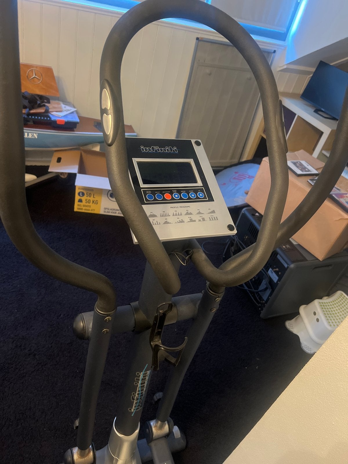 Crosstrainer infiniti- Zo goed als nieuw, Ophalen, Armen, Zo goed als nieuw, Crosstrainer