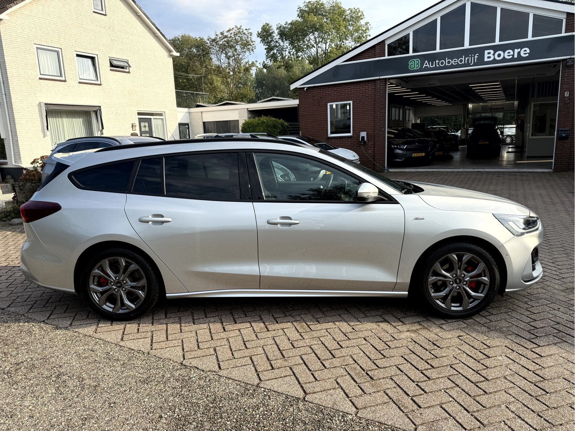 Ford FOCUS Wagon 1.0 EcoBoost Hybrid ST Line X Winterpakket,, Dealer onderhouden, Stof, Gebruikt, Automatische klimaatregeling