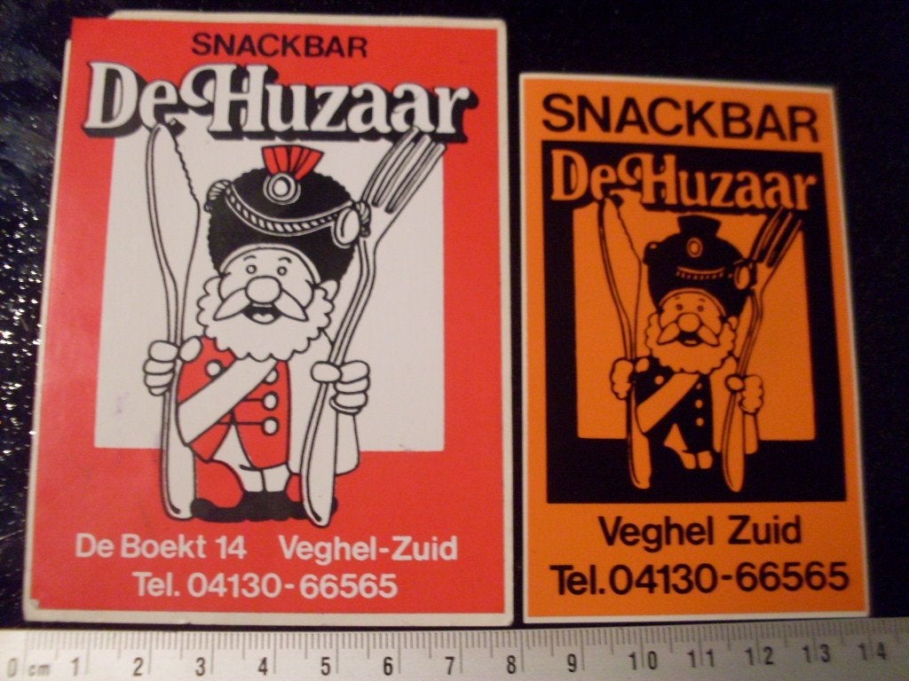 2x sticker snackbar De Huzaar veghel zuid logo, Verzamelen, Verzenden, Zo goed als nieuw, Bedrijf of Vereniging