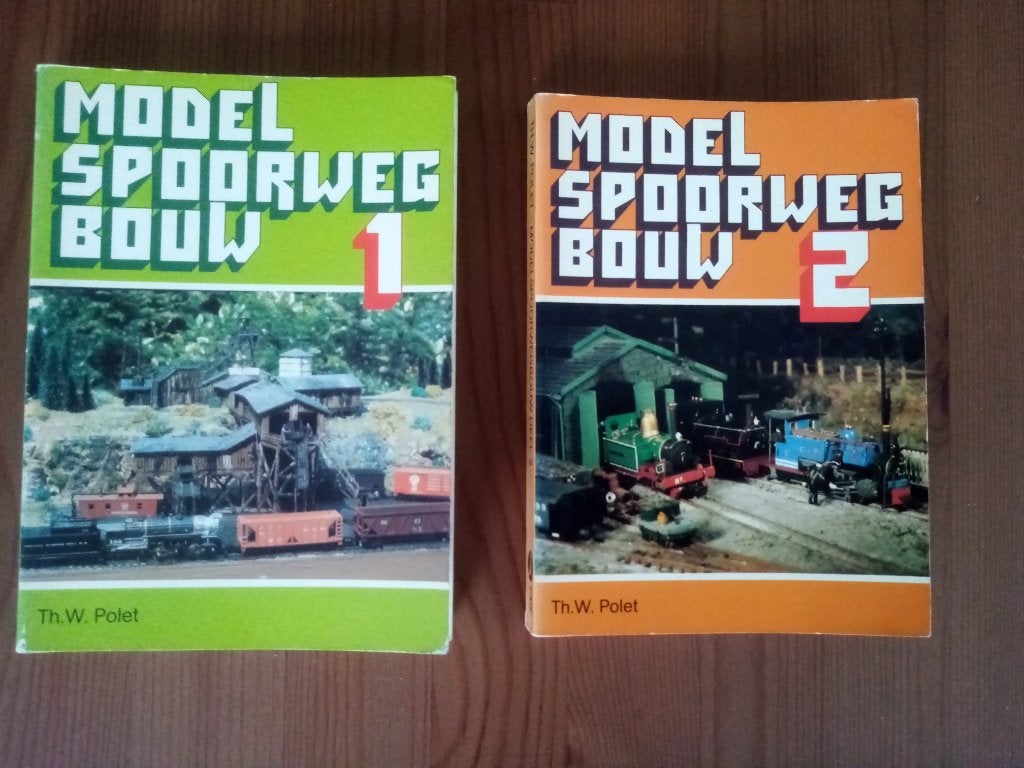 te koop: 2 boekjes spoorwegmodelbouw, Overige merken, Gebruikt, Gelijkstroom of Wisselstroom, Boek, Tijdschrift of Catalogus