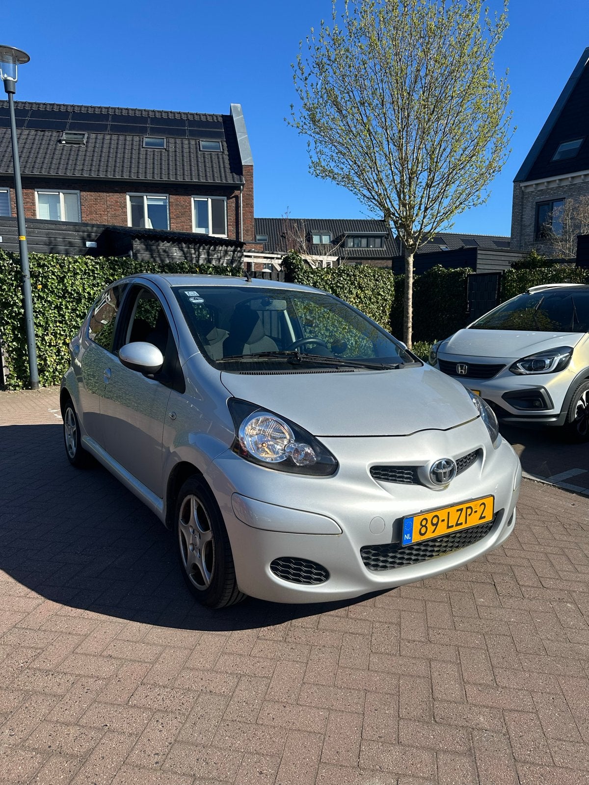 Toyota Aygo 1.0 12V Vvt-i 5DRS 2009 Grijs, Voorwielaandrijving, 4 stoelen, 68 pk, Handgeschakeld