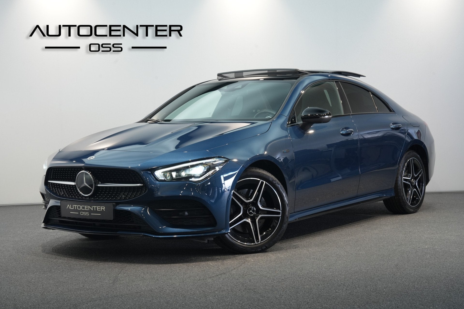 Mercedes-Benz CLA-Klasse 250 e Coupé AMG ✅ 360 CAM ✅ ME, Gebruikt, 4 cilinders, Blauw, 218 pk