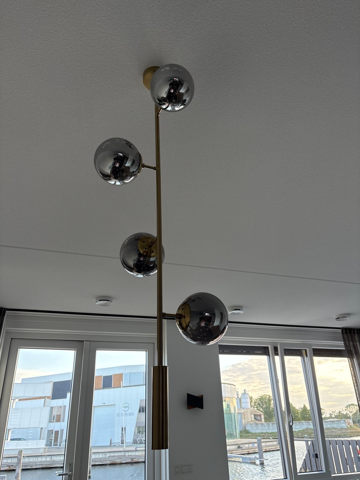 Messing hanglamp met 4 bollen, 1.25m lengte, incl. lampen, Ophalen, Gebruikt, Metaal, Overige fittingen