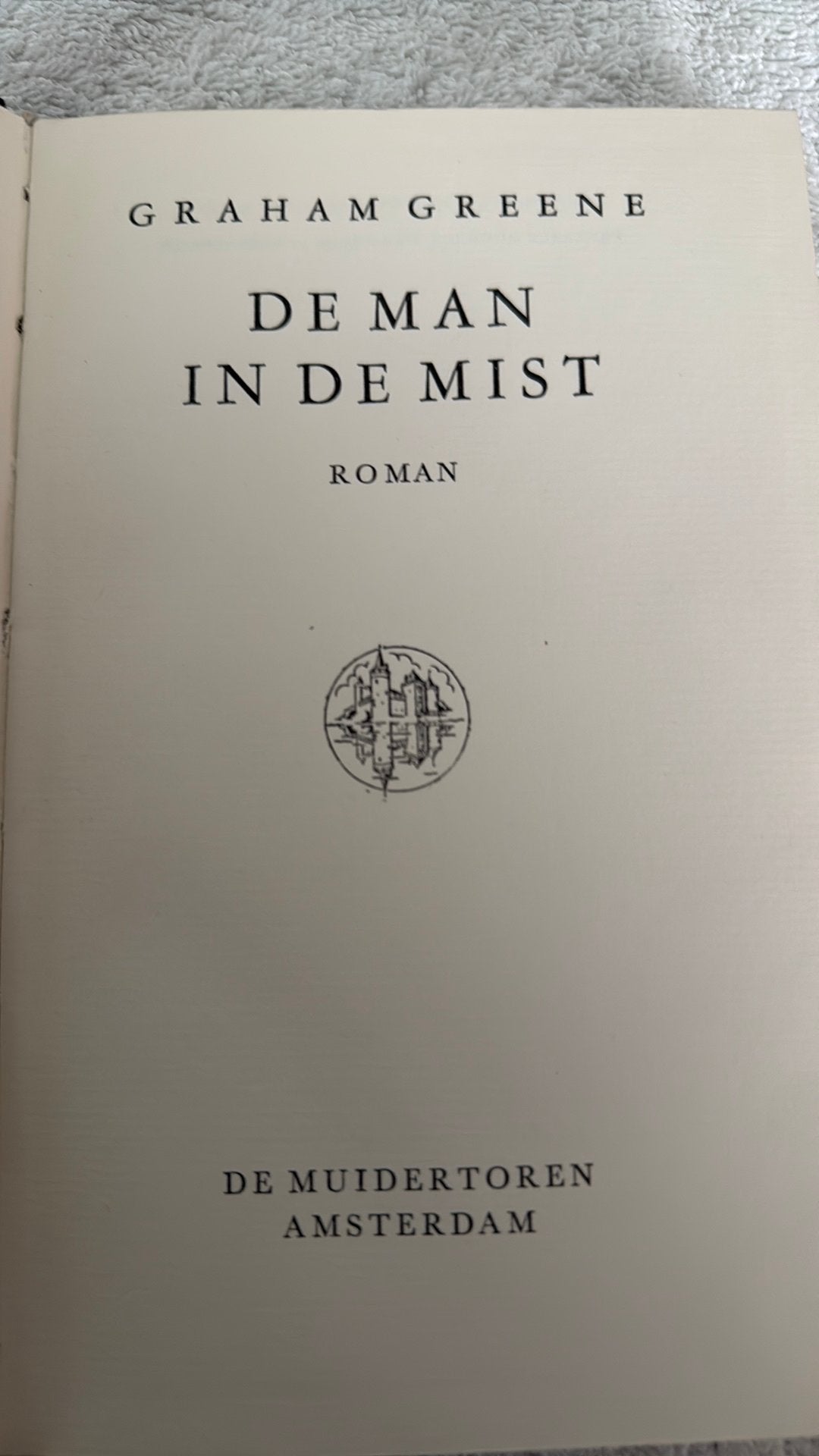 De man in de mist. Graham Green, Ophalen of Verzenden, Zo goed als nieuw