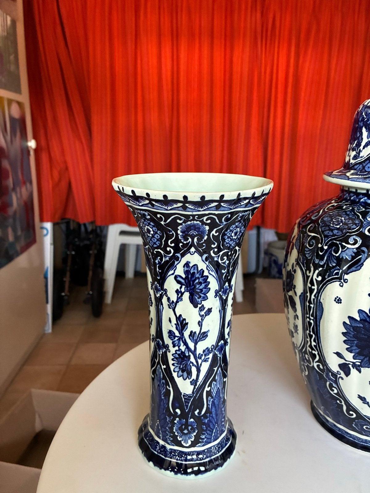 Prachtige Delfts Blauwe Vaas van Royal Boch Holland, Antiek en Kunst, Antiek | Vazen, Ophalen of Verzenden