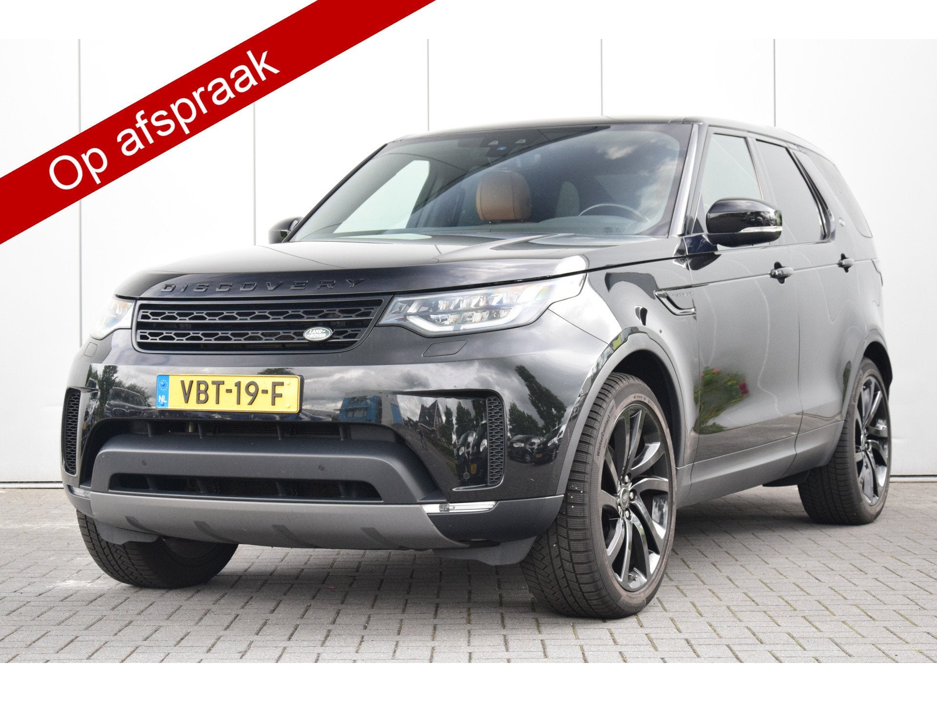Land Rover Discovery 3.0 Td6 HSE Luxury Leer/Verwarmd Pano/D, Auto's, Automaat, Euro 6, 2993 cc, 258 pk