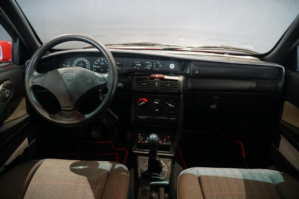Lancia Delta HPE 2.0-16V 139 PK 3-DEURS ORIGINEEL NEDERLANDS, Voorwielaandrijving, Elektrische ramen, Stof, 4 cilinders