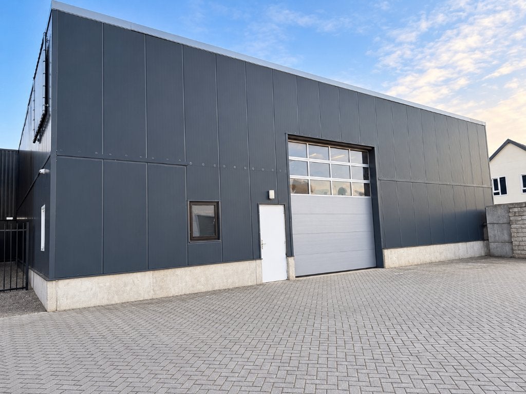 Bedrijfshal ca. 400 m² te huur | 6,80 m hoog, Bedrijfsruimte