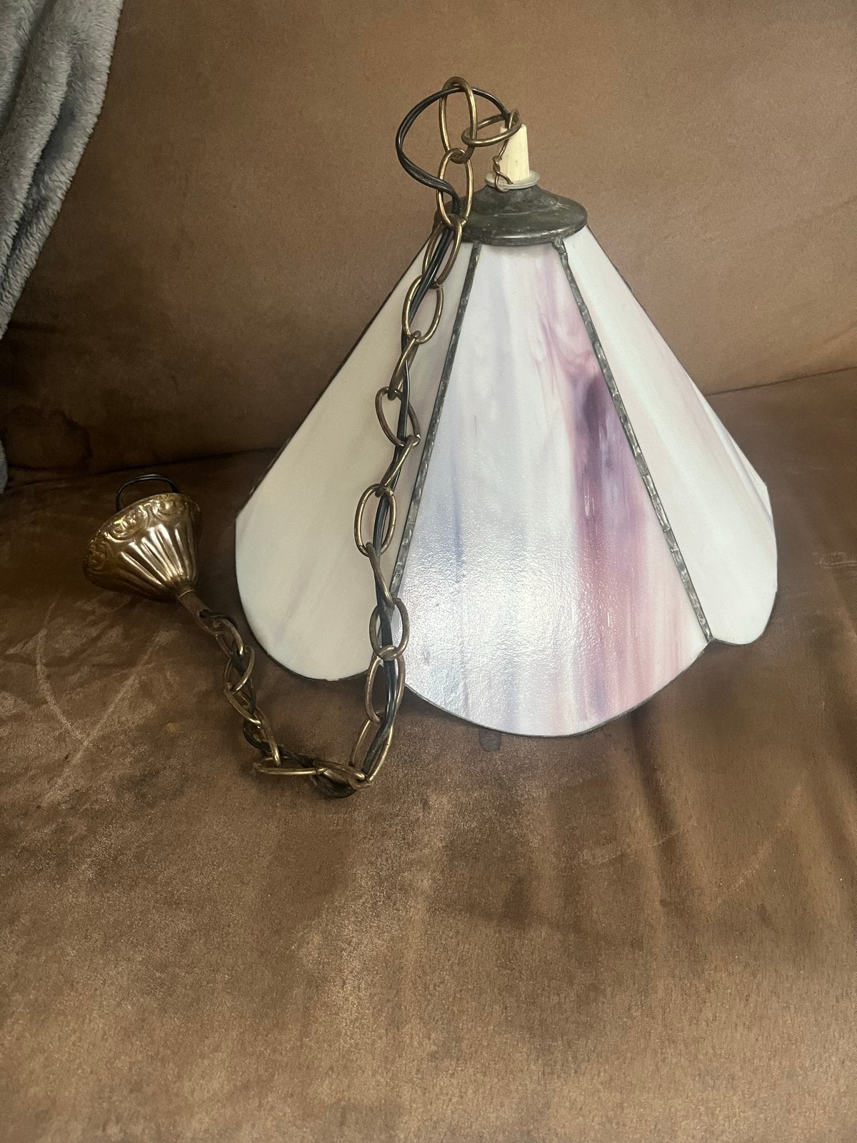 Tiffany Stijl Hanglamp - Wit/Paars Glas, Huis en Inrichting, Ophalen, Gebruikt, Glas, E27 (groot)