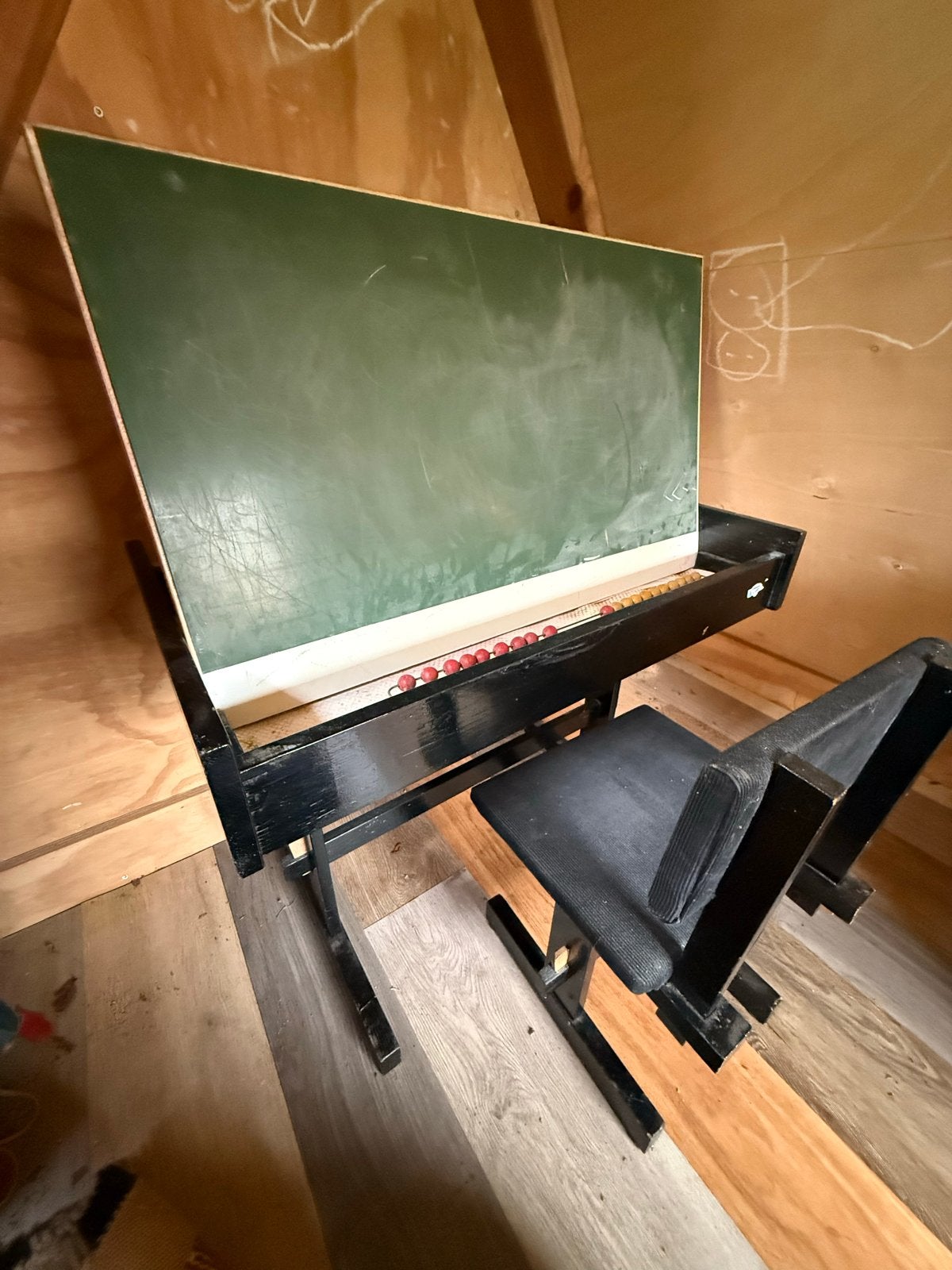 Vintage schoolbank met stoel en krijtbord, Ophalen