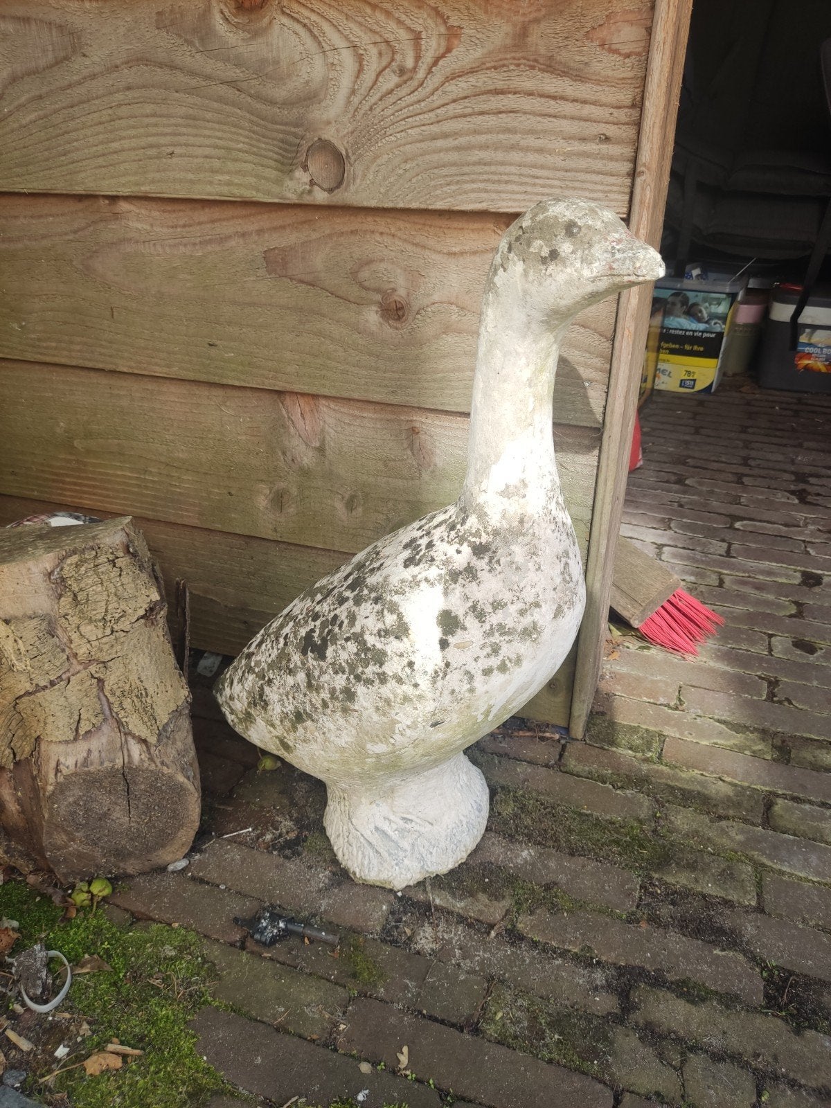 Betonnen tuingans met lichte snavelschade, Tuin en Terras, Ophalen, Gebruikt, Beton, Dierenbeeld