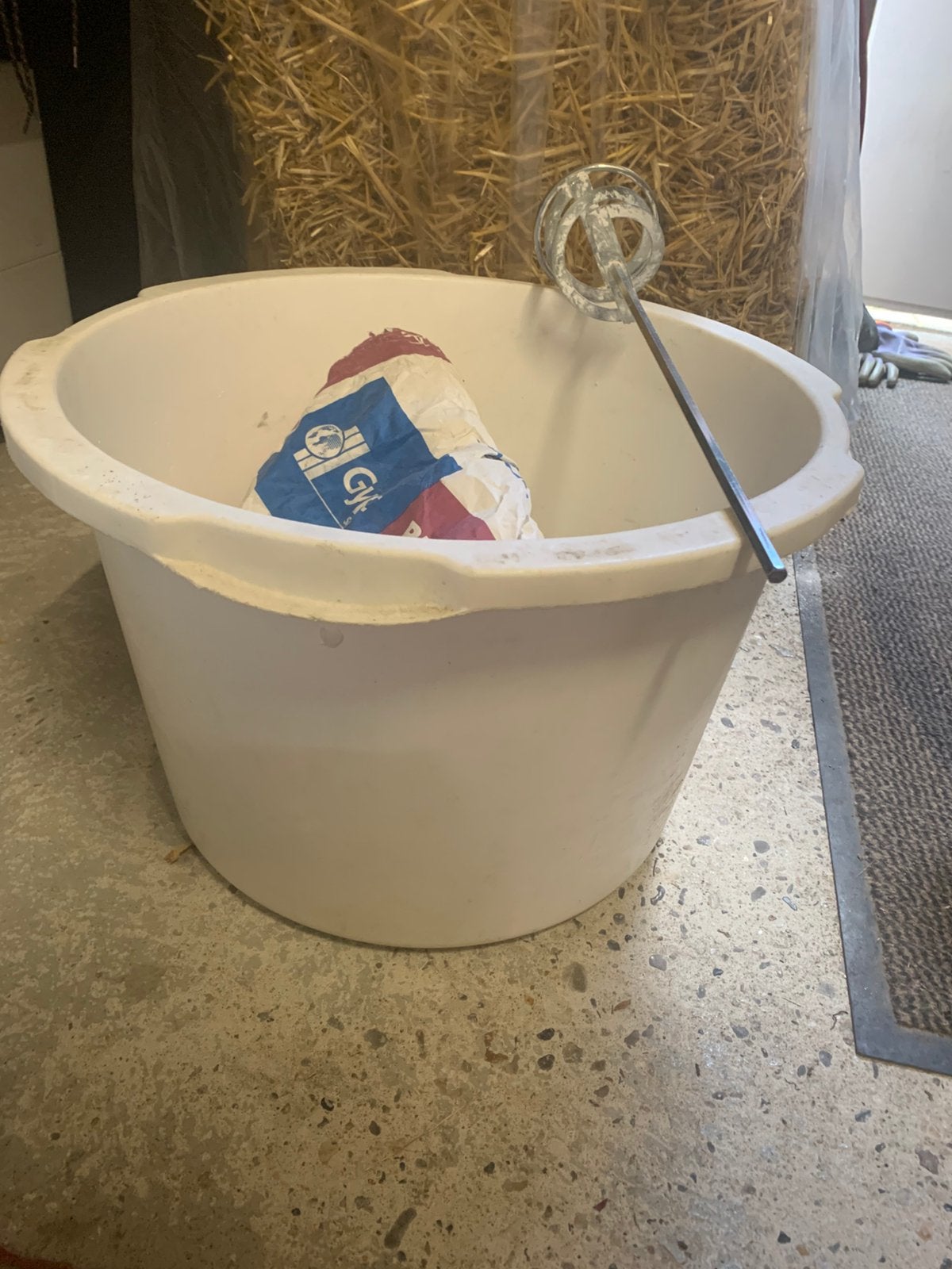 Witte speciekuip 45 liter - mixer - 10kg gips, Ophalen, Gebruikt