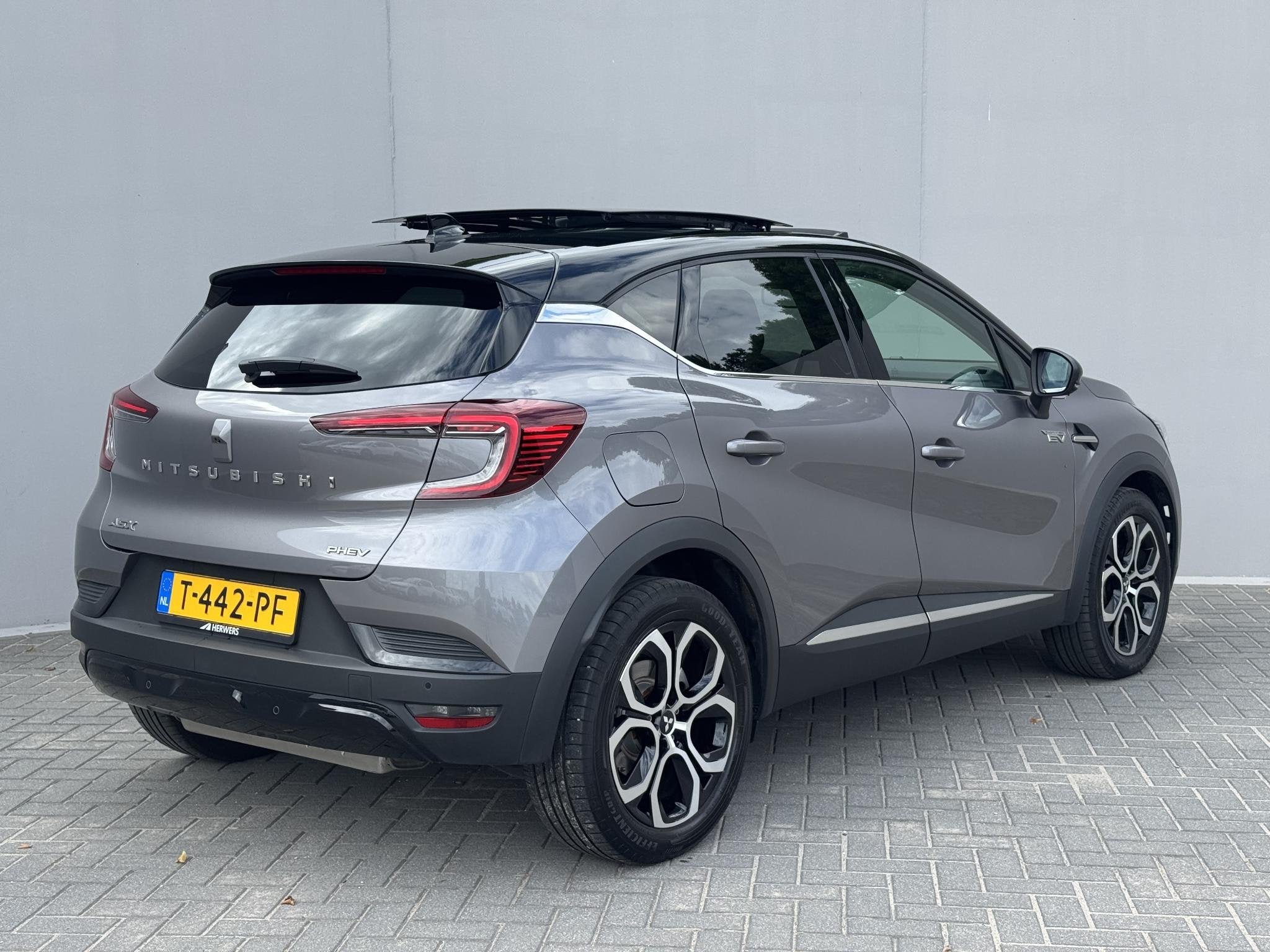 Mitsubishi ASX 1.6 PHEV AT Instyle / Elektrisch schuif/kante, Auto's, Gebruikt, 4 cilinders, Bedrijf, Hybride Elektrisch/Benzine