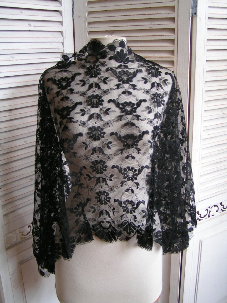 antieke zwarte kanten sjaal mantilla nr AA 654, Verzenden, Dames