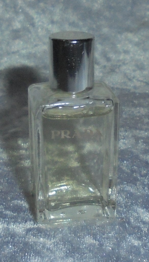Mooie parfum mini - Prada infusion, Ophalen of Verzenden, Zo goed als nieuw, Miniatuur, Gevuld