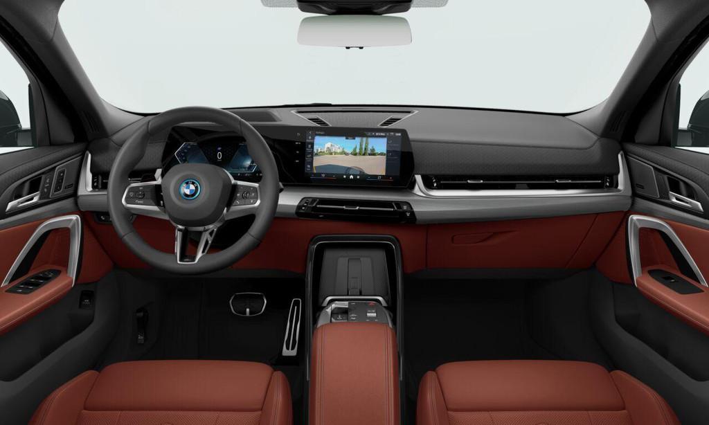 BMW iX2 xDrive30 M Sport Edition High Executive | M Sportpak, Auto's, BMW, Automaat, 476 km, IX2, Zwart