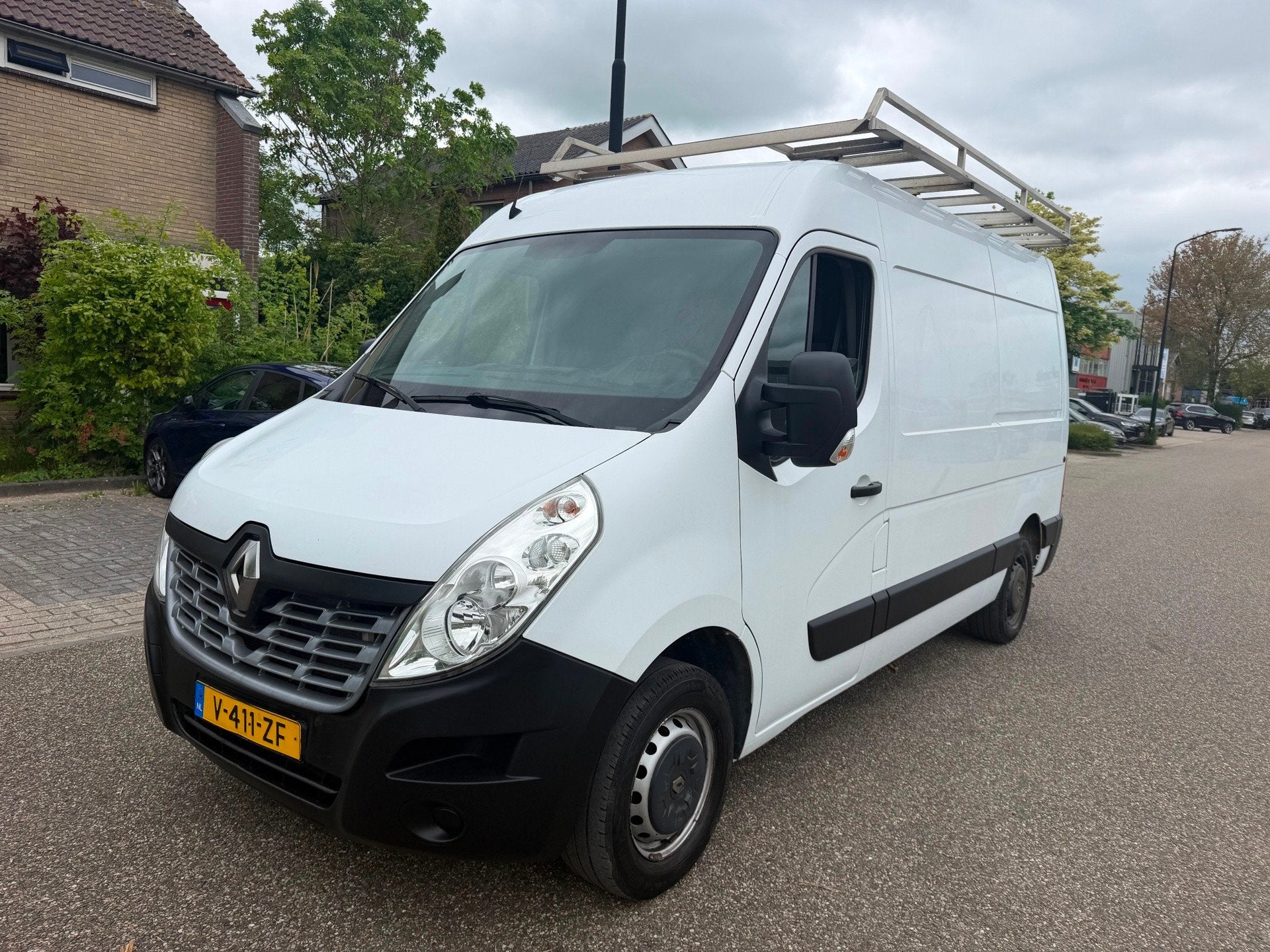 Renault Master T35 2.3 dCi L2H2, Gebruikt, Euro 6, 4 cilinders, Renault