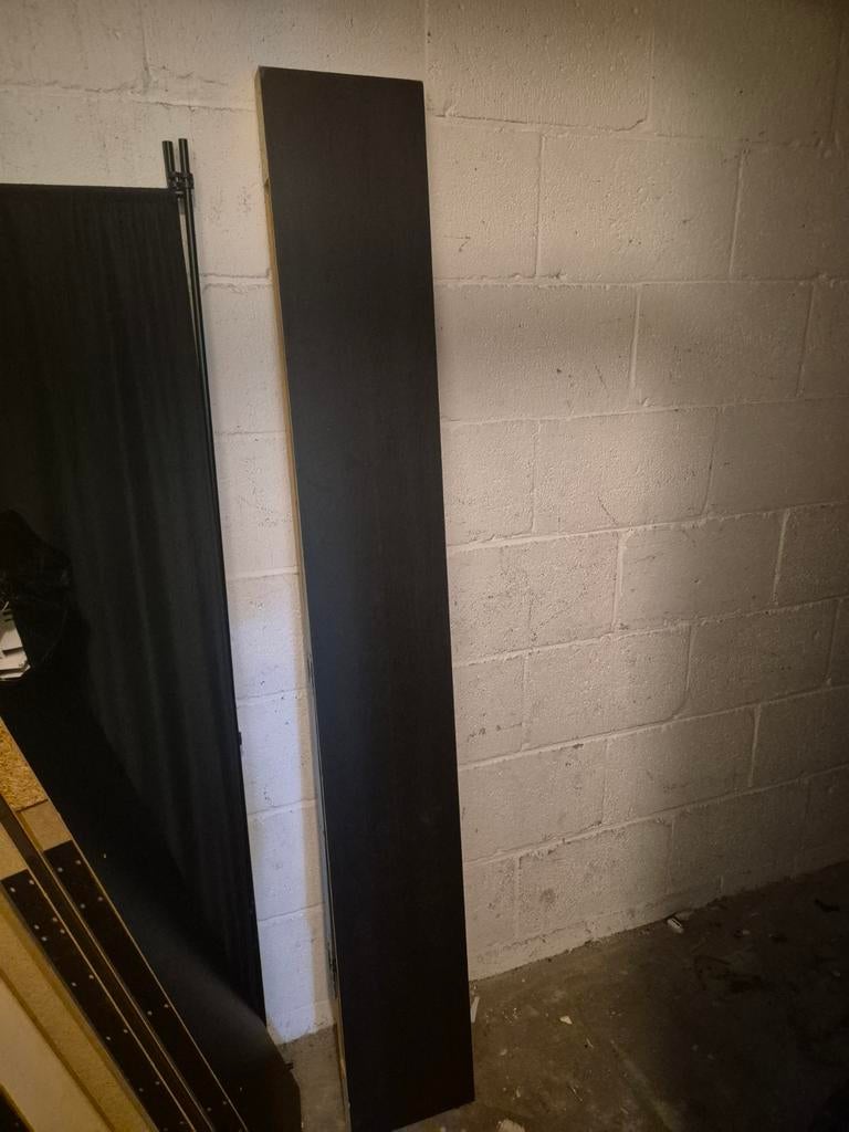 Ikea wandplank, Ophalen