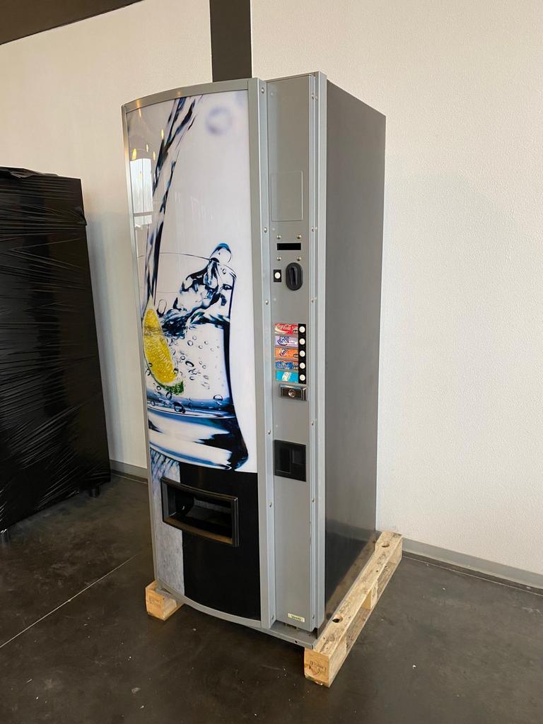 Vendo 5 selecties drankautomaat | Vendingmachine refurbished, Verzamelen, Ophalen, Vending Master, Ewinkel 12, 5431ND, Info@vendingmaster.nl
