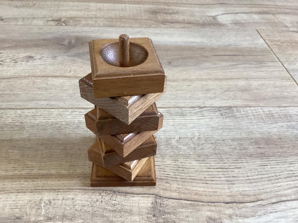 Vintage houten eierdopjes stapelbaar, Overige materialen, Overige typen, Ophalen of Verzenden, Zo goed als nieuw