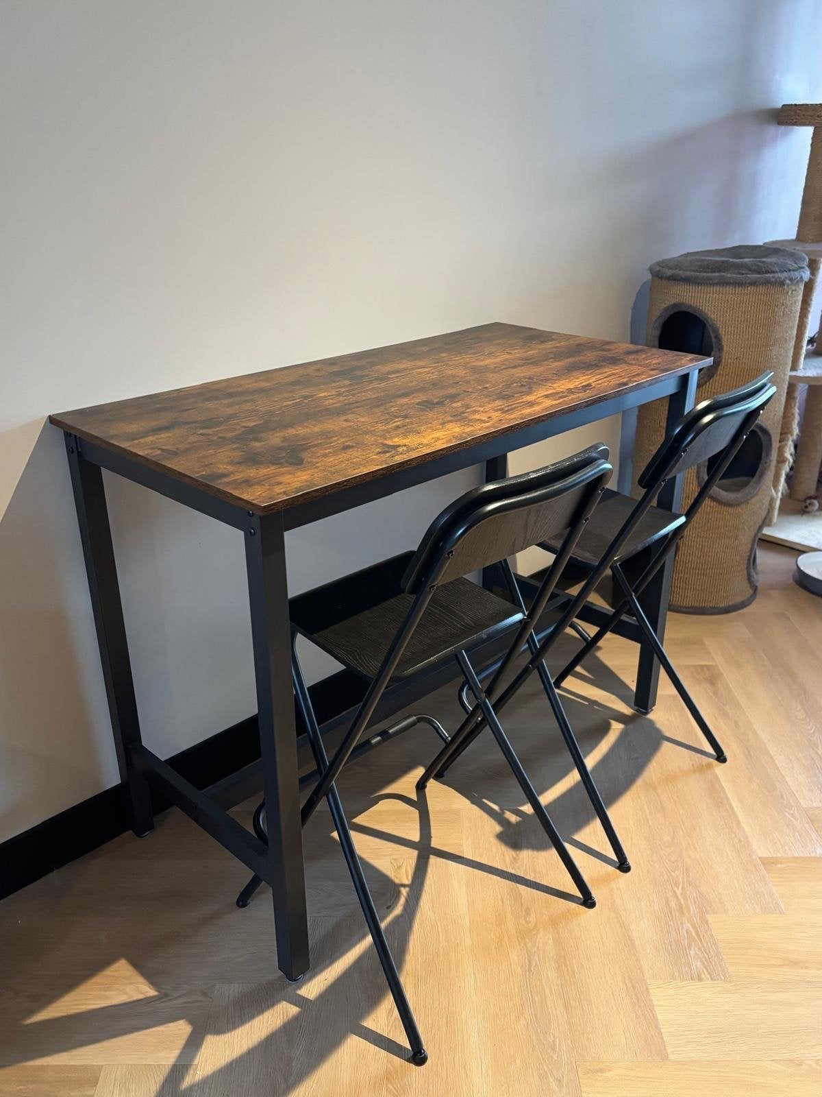 Bartafel met 2 inklapbare barstoelen - Industrieel design, Ophalen, Zo goed als nieuw