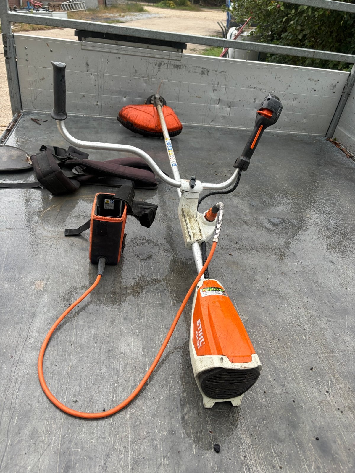 Stihl FSA 130 Accu Bosmaaier, zonder Accu en Lader, Tuin en Terras, Bosmaaiers, Ophalen of Verzenden, Gebruikt, 30 tot 50 cm, Accu