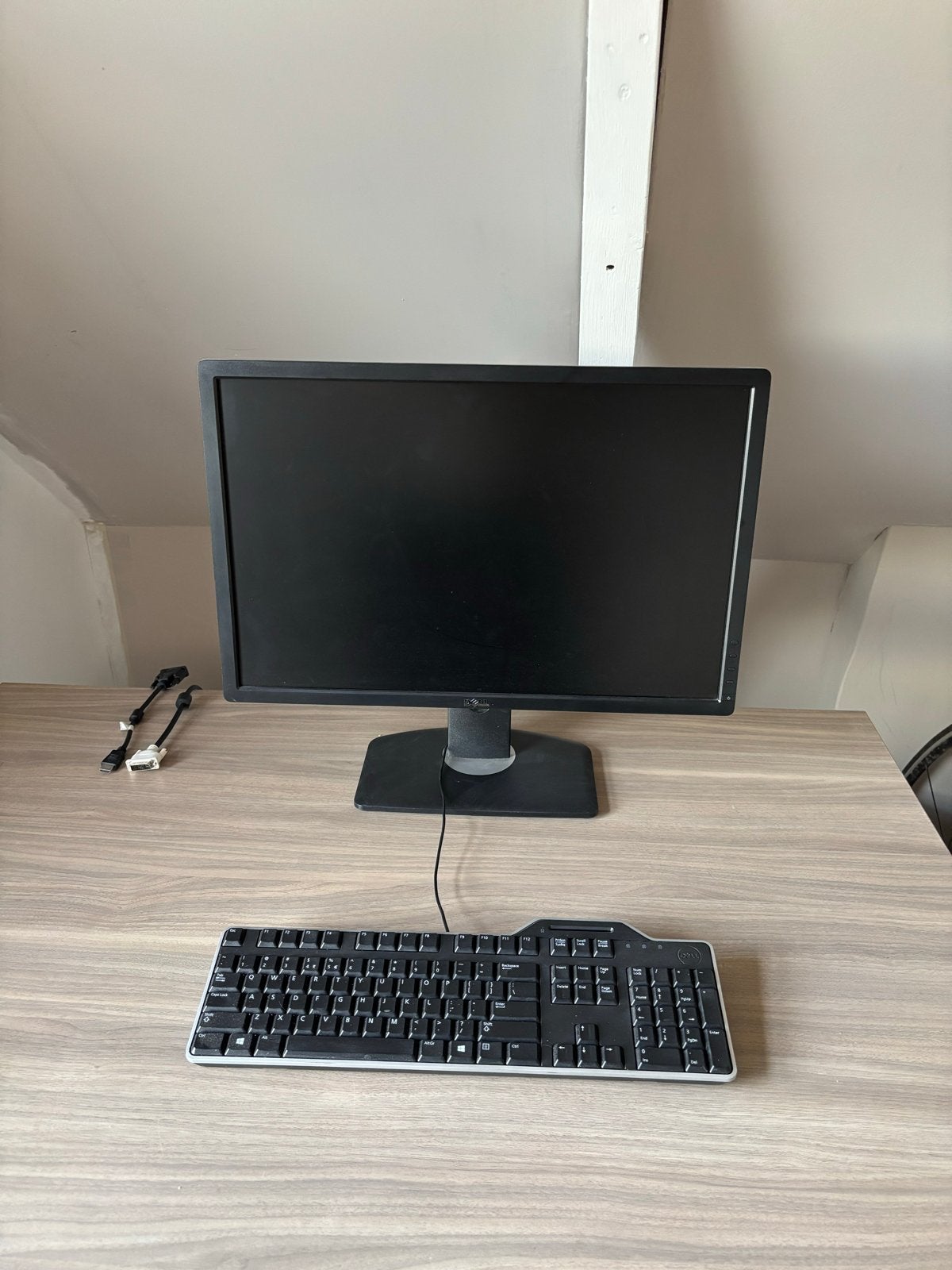 Dell 24 inch Full HD Monitor (DVI, VGA, HDMI), Computers en Software, Monitoren, IPS, In hoogte verstelbaar, Full HD, 5 ms of meer