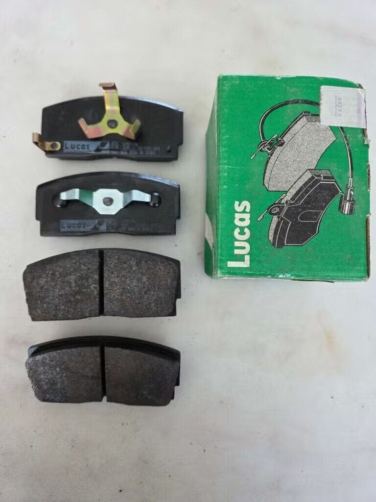 Set Remblokken Daihatsu Applause Charade, Daihatsu, -, -, Nieuw