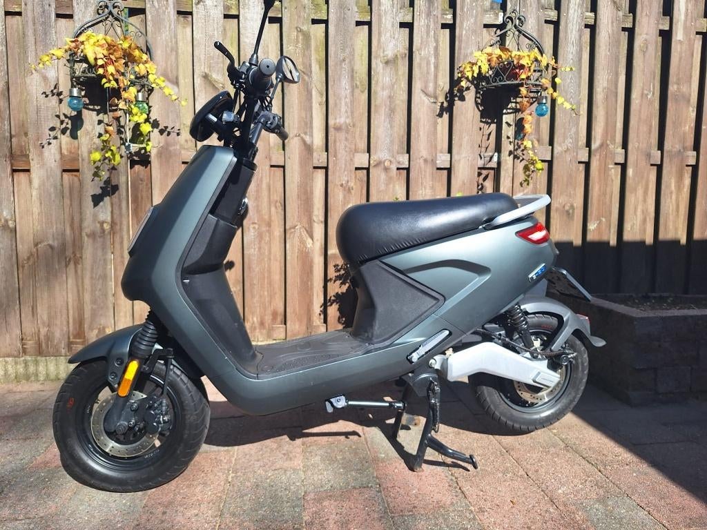 IVA E-GO S4 (Dec 2023) | Brom (45km/u) | 5000km | Bosch |, Fietsen en Brommers, Scooters | Overige merken, Gebruikt, Maximaal 45 km/u