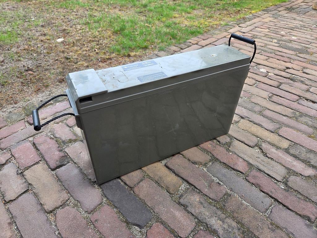Victron Energy AGM accu van 12V en 200Ah., Ophalen, Gebruikt