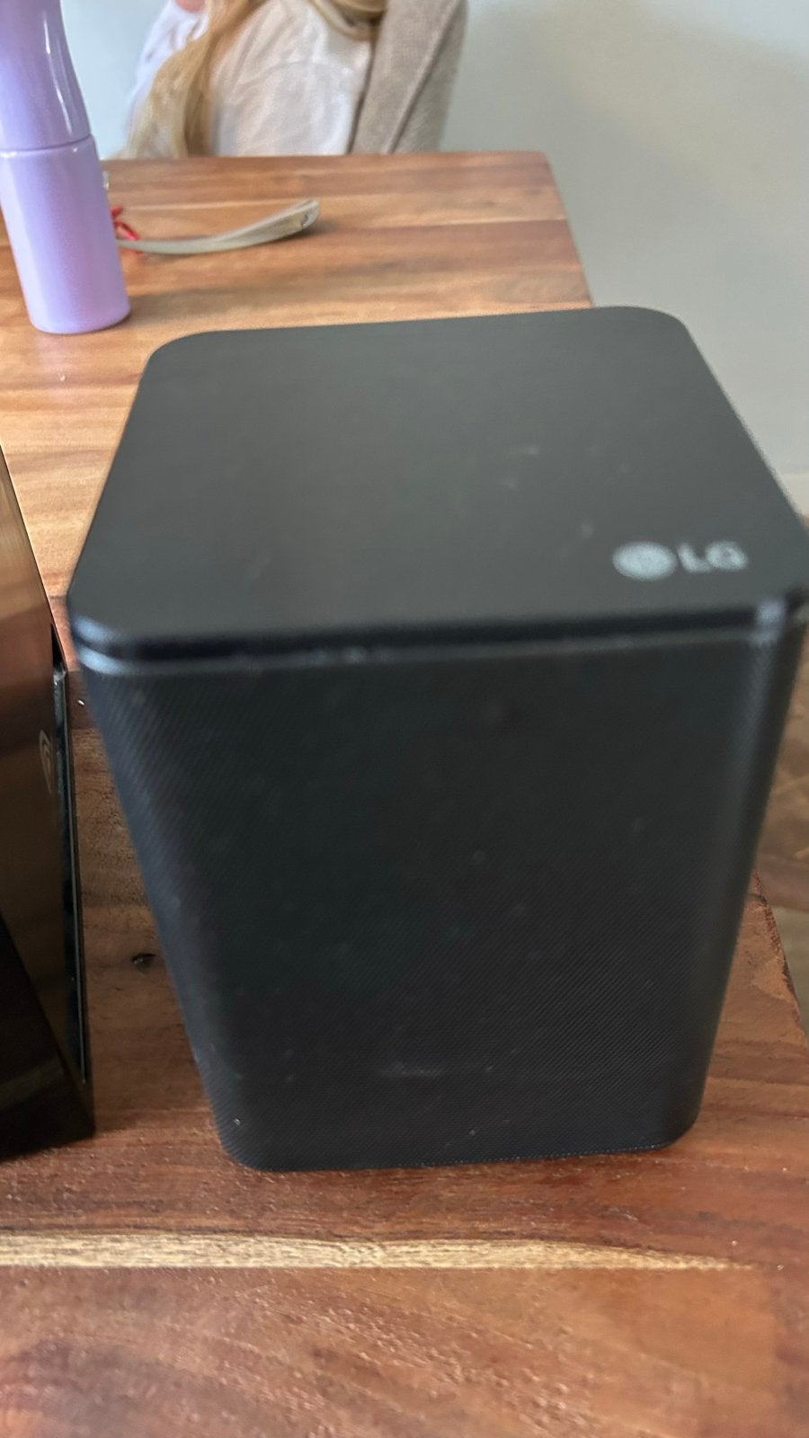 Foto 6 van LG SPK8-S Wireless Rear Speaker Kit (2022)