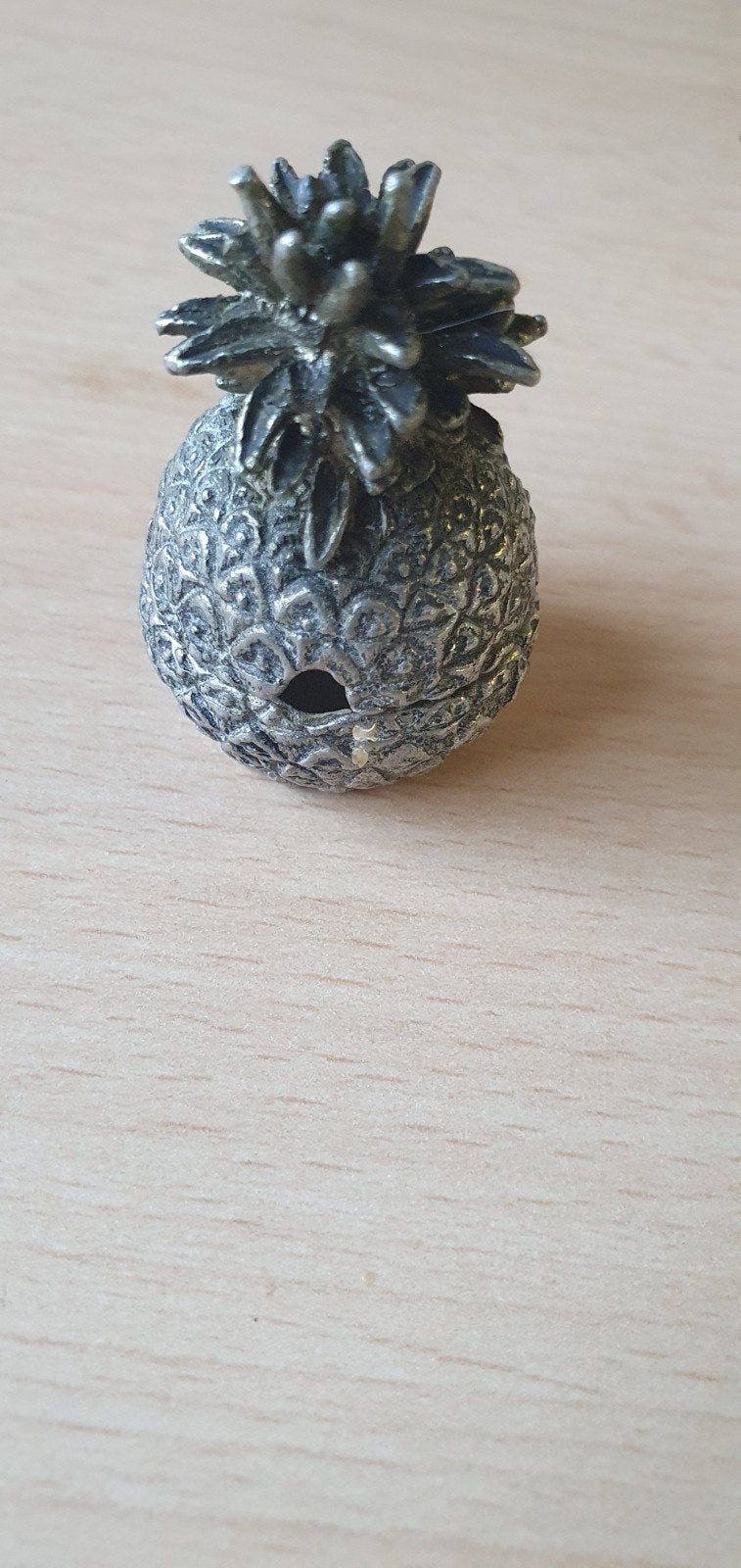 Vintage Tin-Look Mini Ananas Zoutvat / Pillendoosje – Jaren, Antiek en Kunst, Ophalen of Verzenden, Koper