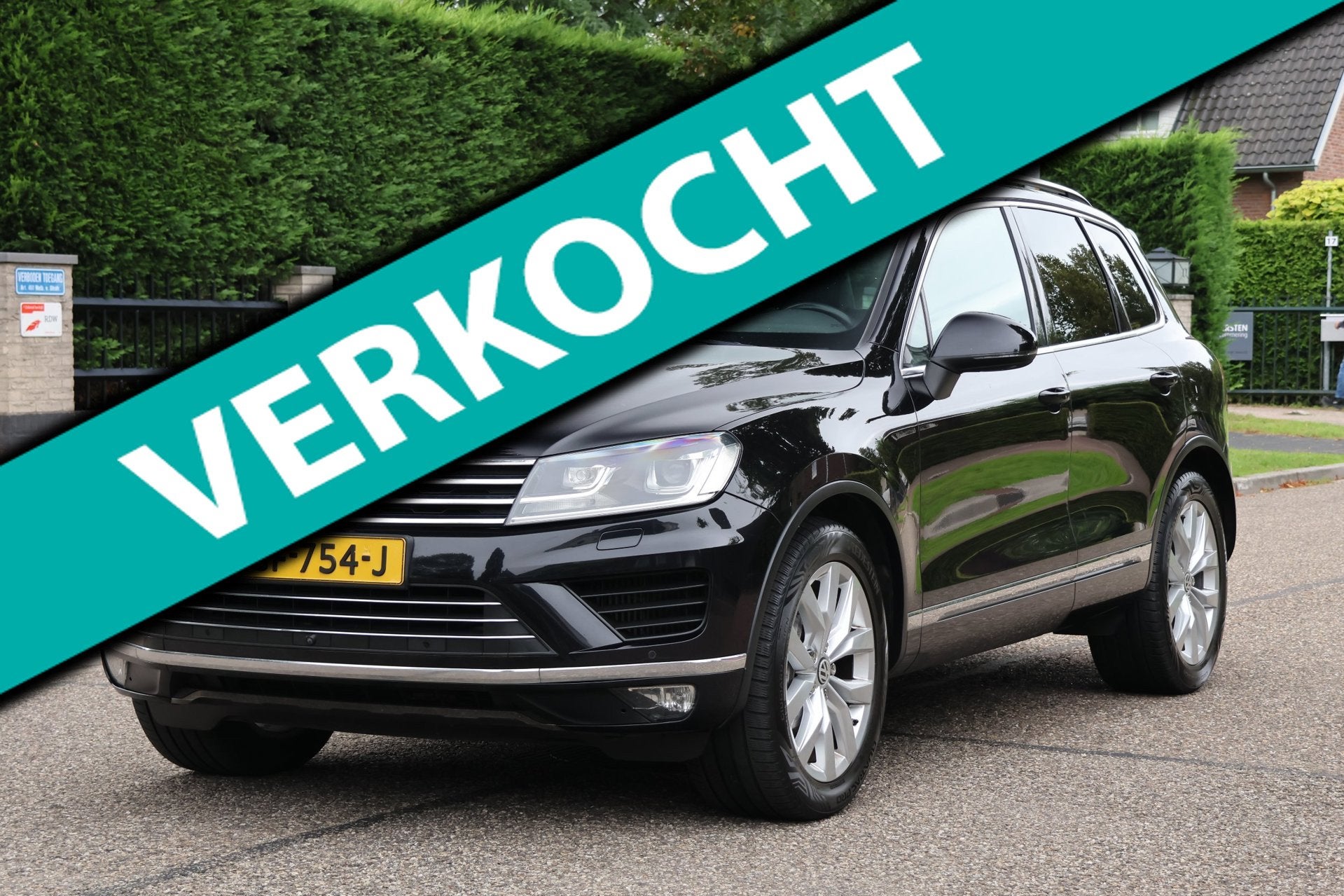 Volkswagen Touareg 3.0 TDI Highline | EX BPM | CAR HAS AN EN, Auto's, Automaat, Automatische klimaatregeling, 15 km/l, Euro 6