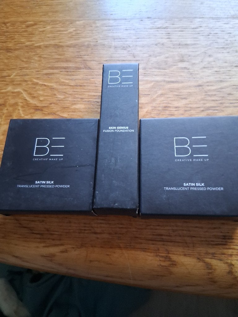 b e creative make up, Ophalen, Overige kleuren, Gehele gezicht, Zo goed als nieuw