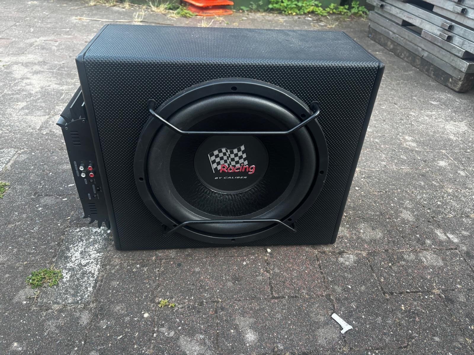Caliber CA1500S Subwoofer met Mono Versterker 700W, Gebruikt, Subwoofer, Ophalen of Verzenden, 150 watt of meer