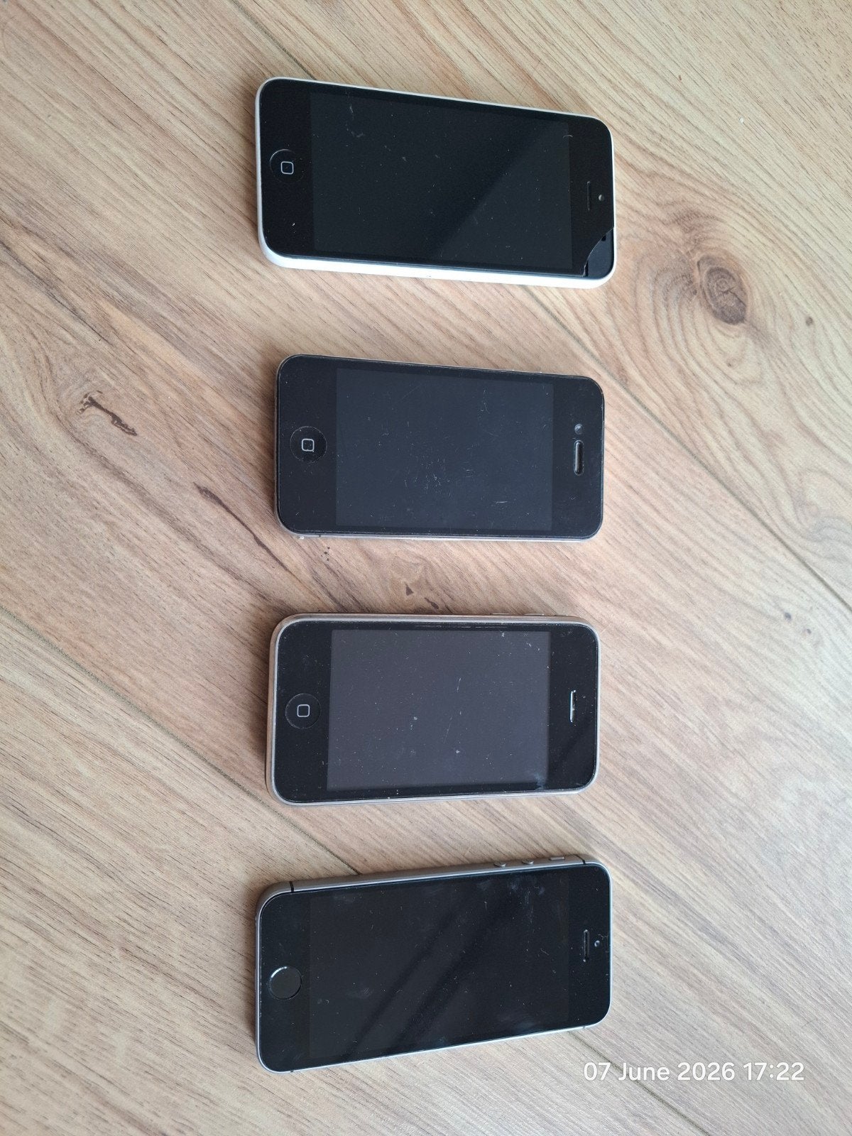 Partij van 4 Apple iPhones (diverse modellen), Telecommunicatie, Gebruikt, 16 GB, Overige modellen, Wit