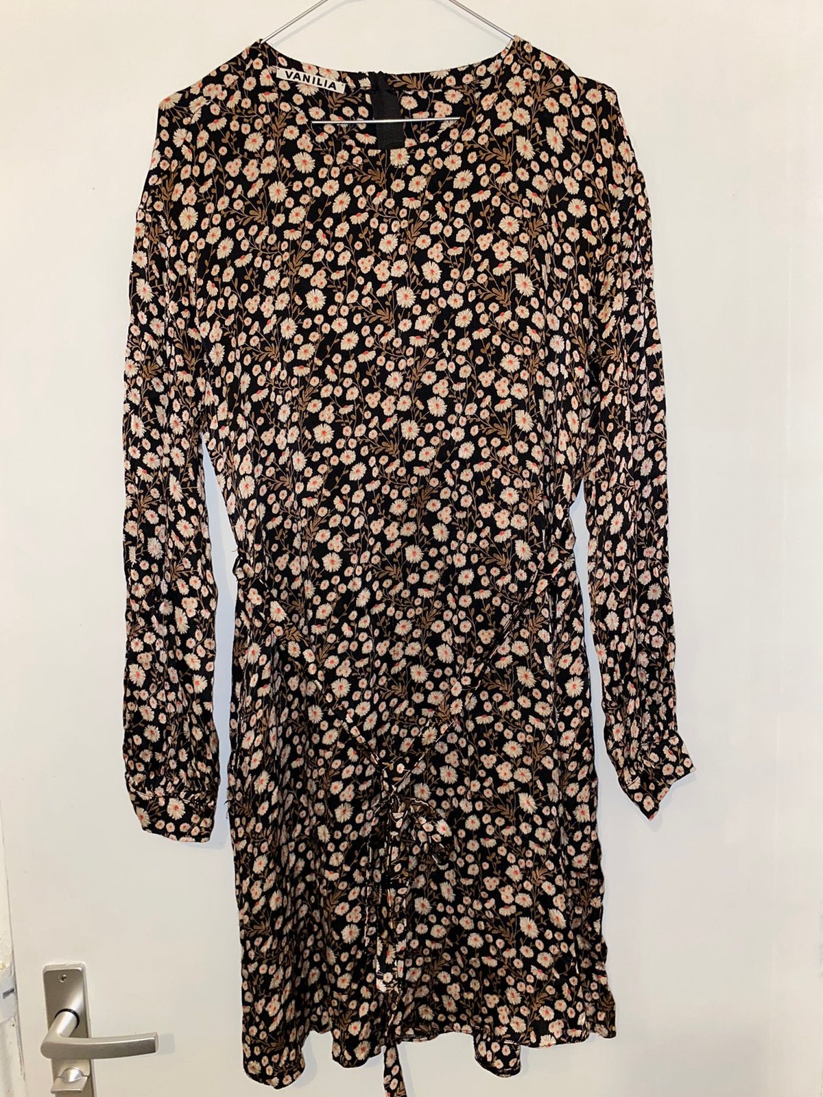 Jurk maat XL Vanilia, Kleding | Dames, Ophalen of Verzenden, Zo goed als nieuw, Maat 42/44 (L), Zwart