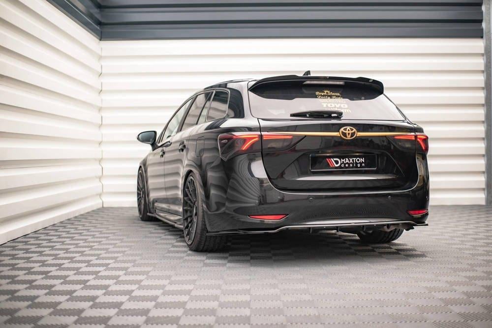 Voorlip spoiler skirt achterlip diffuser - Avensis 15-18, Auto diversen, Tuning en Styling, Ophalen of Verzenden
