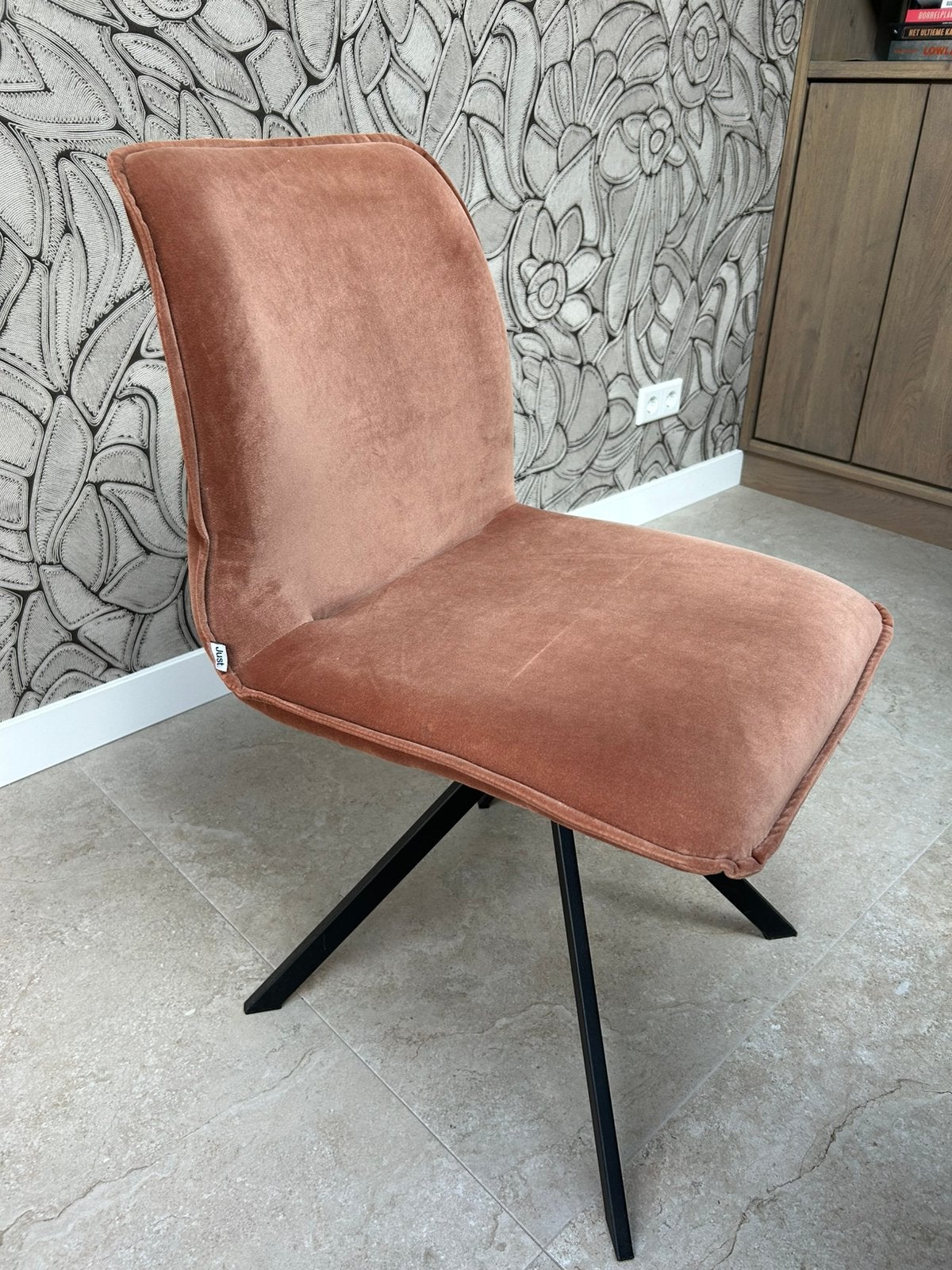 5 eetkamerstoelen, Ophalen, Zwart, Zo goed als nieuw, Stof