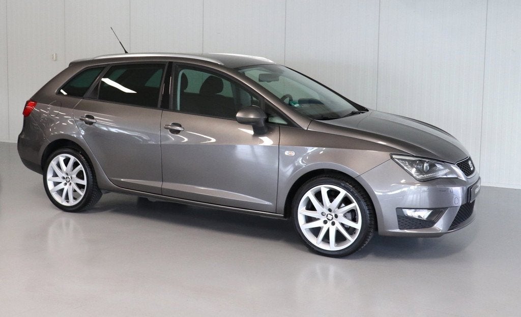 SEAT Ibiza ST 1.2 TSI FR Dynamic, Auto's, Voorwielaandrijving, Euro 5, Zwart, 4 cilinders