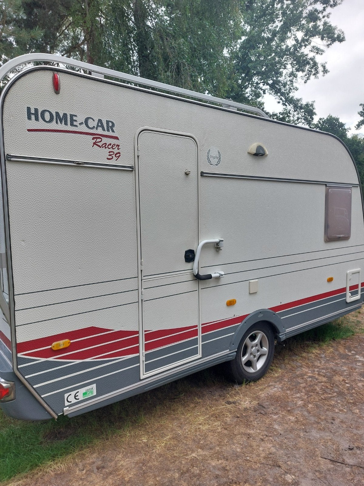 Home car racer 39 Trophy 2006, Caravans en Kamperen, Home-car, Schokbreker, Frans bed, Treinzit