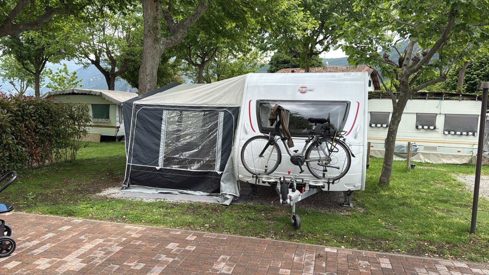 Bürstner Premio 495 TK 2024 5-6pers Stapelbed caravan, Caravans en Kamperen, Ophalen