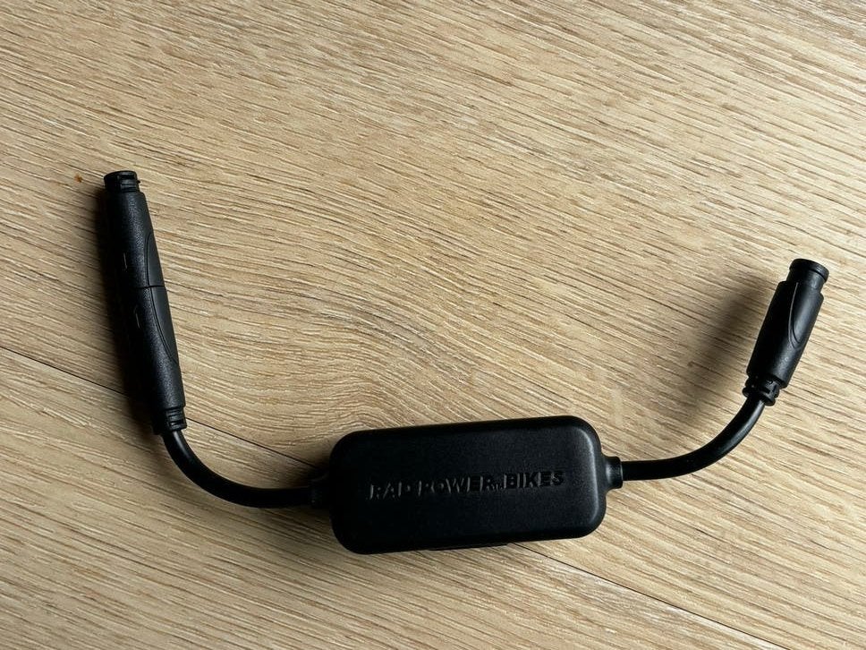 Rad Powerbikes USB-oplader voor telefoon/navigatie/Rad Rhino, Ophalen of Verzenden, Zo goed als nieuw