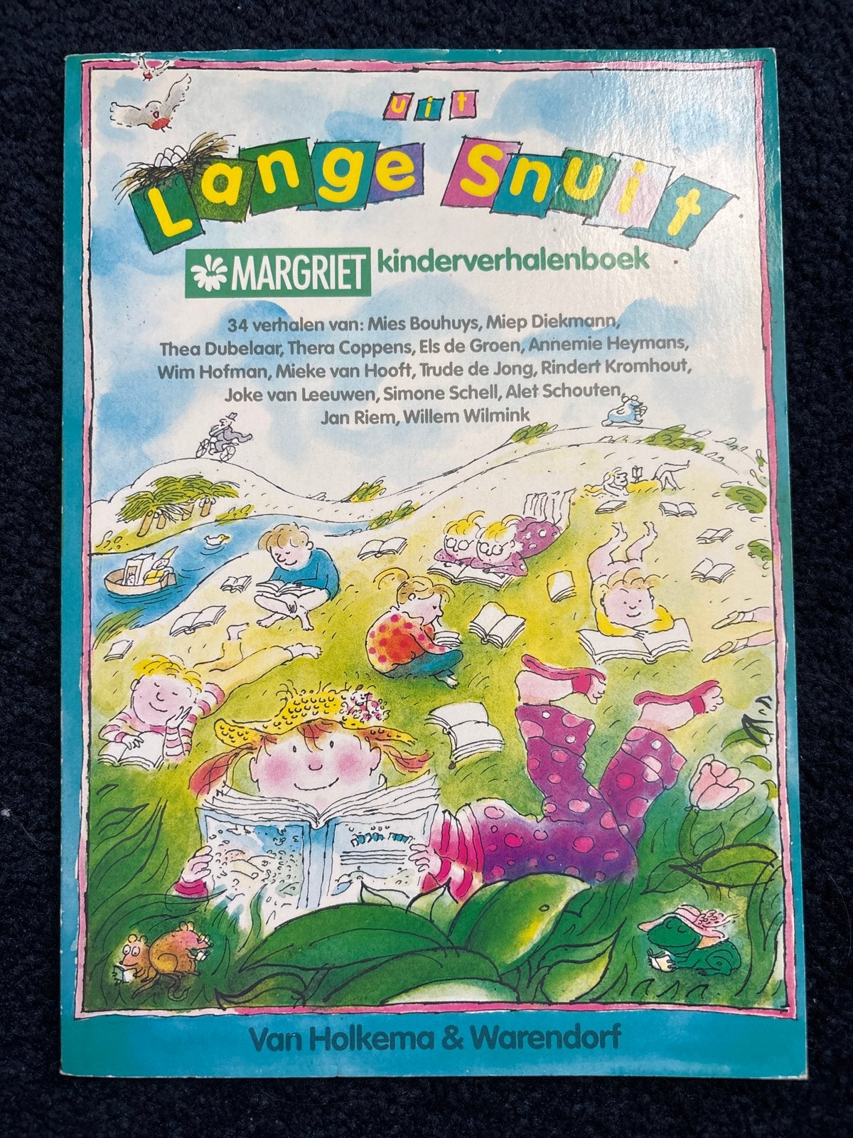Uit Lange Snuit - Margriet Kinderverhalenboek, Ophalen of Verzenden, Gelezen, Fictie algemeen
