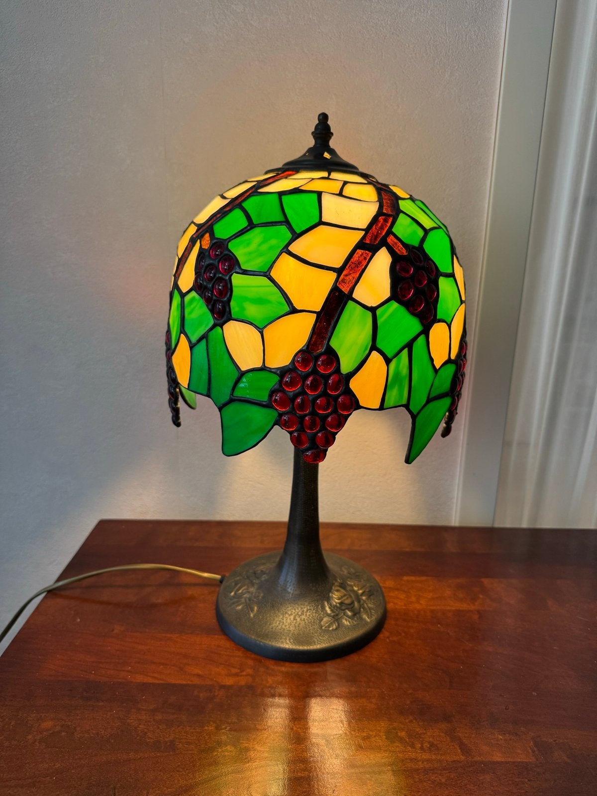 Tiffany Stijl Tafellamp met Druivenmotief, Ophalen