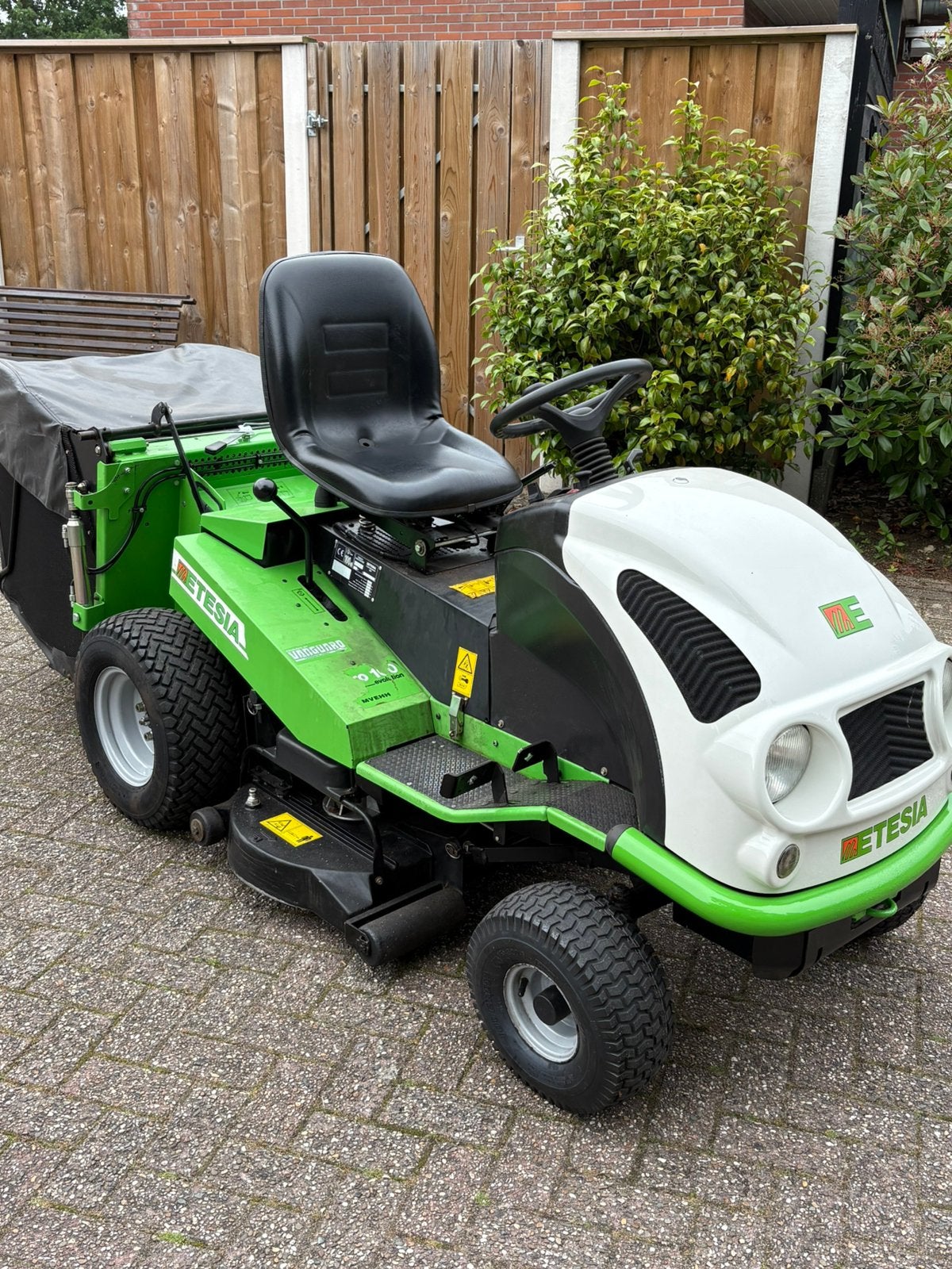 Etesia zitmaaier hydrostaat 2 cilinder vangbak hydraulisch., Ophalen, -, -, -
