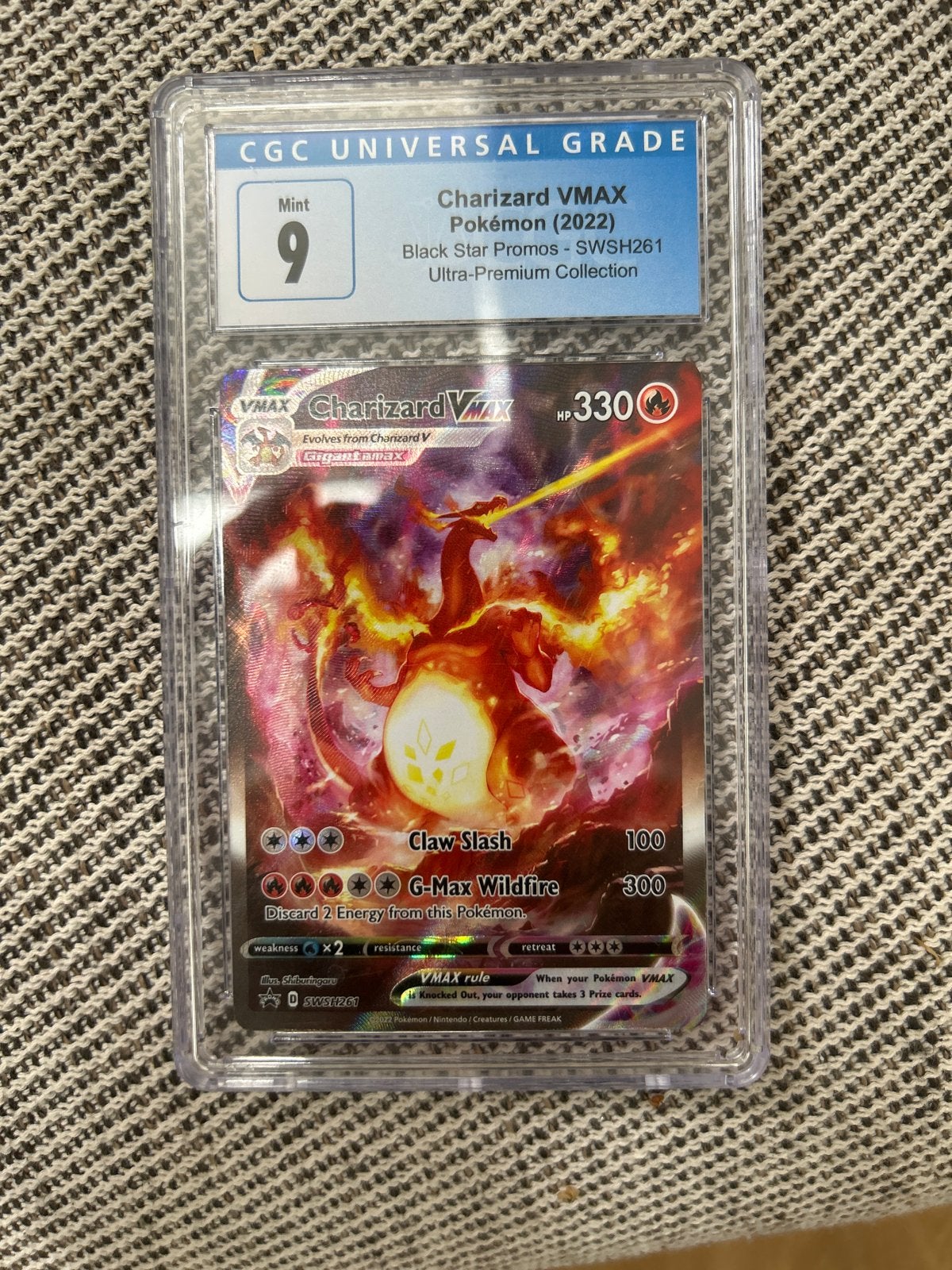 Charizard VMAX CGC 9 Pokémon Kaart - Ultra Premium Collectie, Ophalen of Verzenden, Zo goed als nieuw, Losse kaart