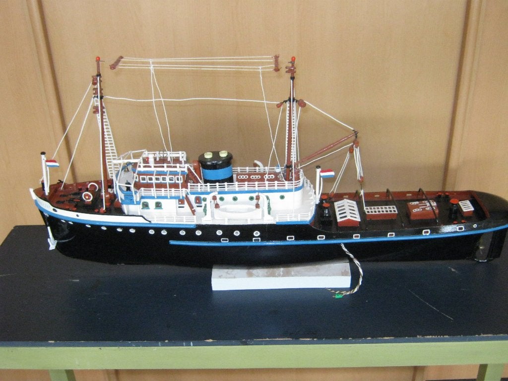 Scheepsmodel-Modelschip. IERSE ZEE., Hobby en Vrije tijd, Ophalen, Gebruikt